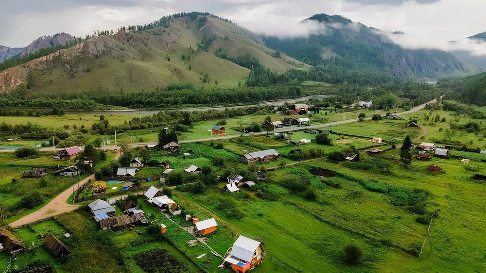 Как Кыргызстан будет развивать регионы к 2030 году: ключевые цели и приоритеты программы изображение публикации