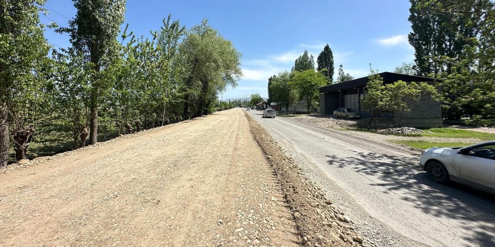 В 2025 году на трассе Узген – Мырза-Аке – Кара-Кулжа планируют уложить 34 км асфальта изображение публикации