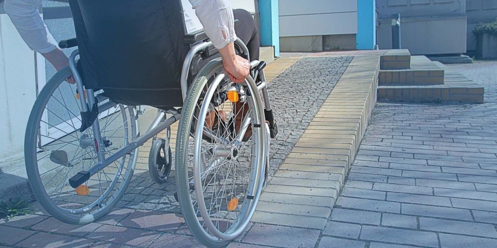 В КР планируют продлить сроки повторного освидетельствования для людей с инвалидностью изображение публикации