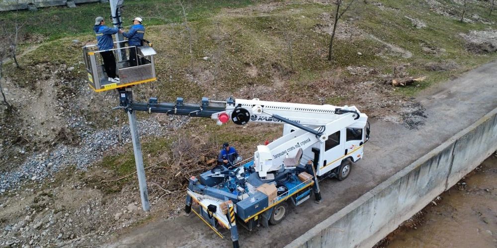 Вдоль реки Аламедин устанавливают новое освещение изображение публикации