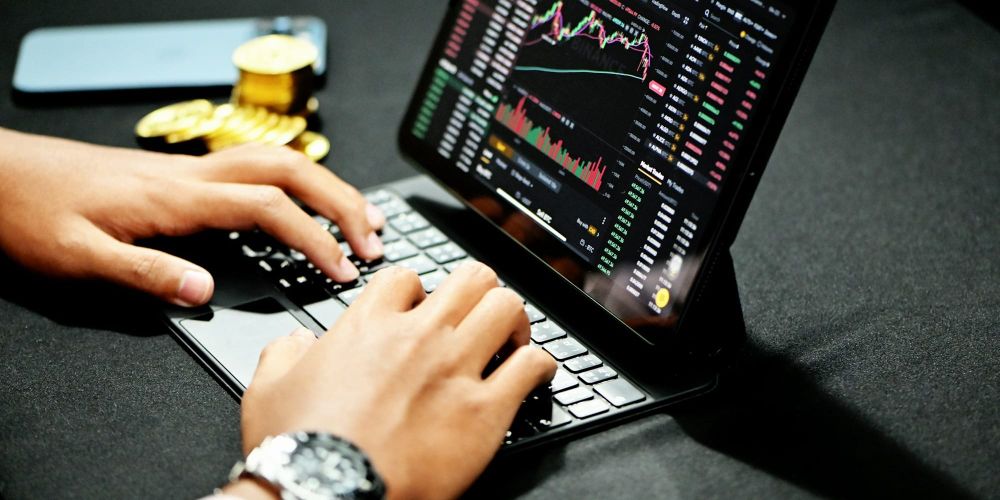 В КР появилась компания «Крипта Азия» — она зарегистрирована на Акылбека Жапарова изображение публикации