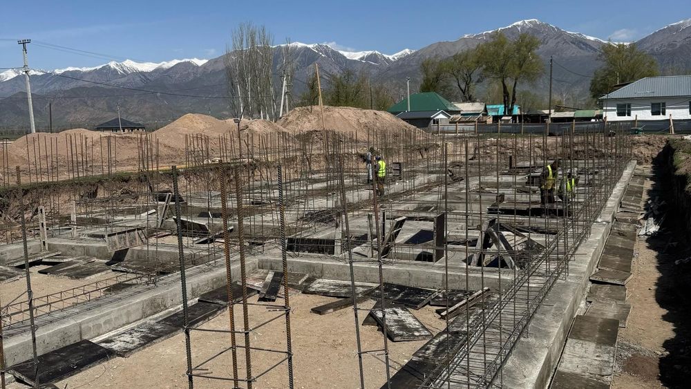 В Тюпском районе начали строительство детсада за 80 млн сомов изображение публикации