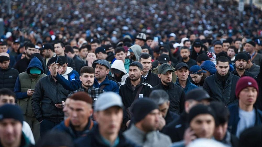 Россия обязала иностранцев уведомлять о цели визита за 72 часа до въезда — это касается и кыргызстанцев изображение публикации