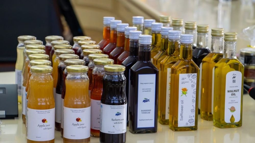 Производителям натуральных напитков в КР снизили акциз – до 1 сома за литр: мера уже действует изображение публикации