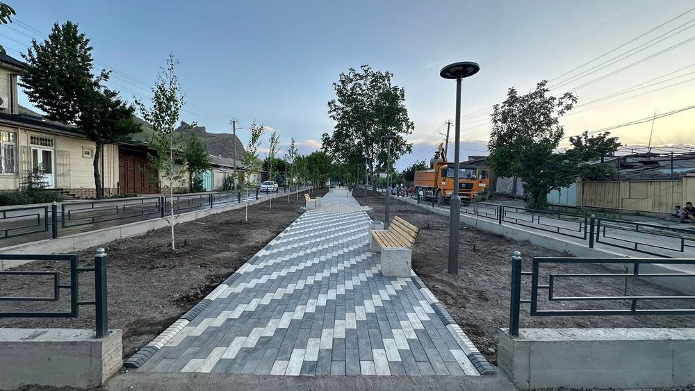 В Оше на месте скотных сараев построили аллею изображение публикации