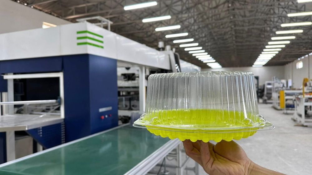 В Баткене в тестовом режиме заработал завод по производству пластиковой тары – инвестор вложил $800 тысяч изображение публикации