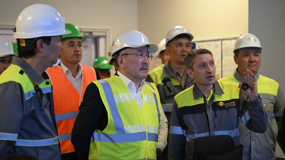 Глава кабмина КР ознакомился с работой компании «Альянс Алтын» на Джеруе изображение публикации