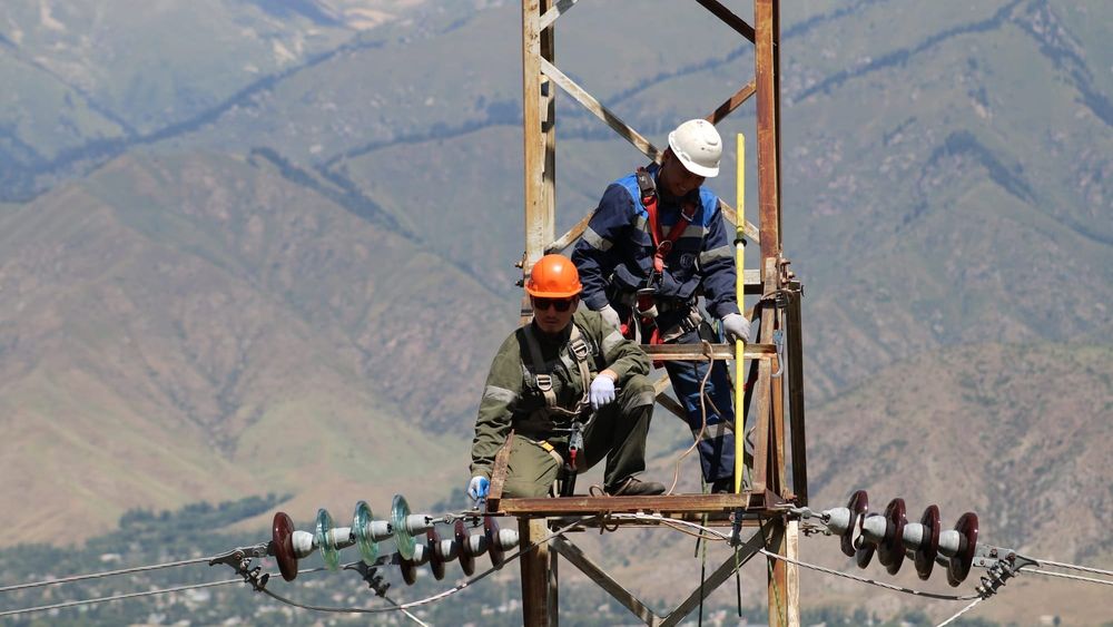 В Иссык-Кульской области заменят более 6.5 тысячи изоляторов на ЛЭП изображение публикации