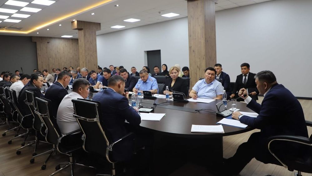 Иностранцам дали 20 дней, чтобы выйти из тени: ГКНБ анонсировал масштабную операцию «Нелегал» изображение публикации