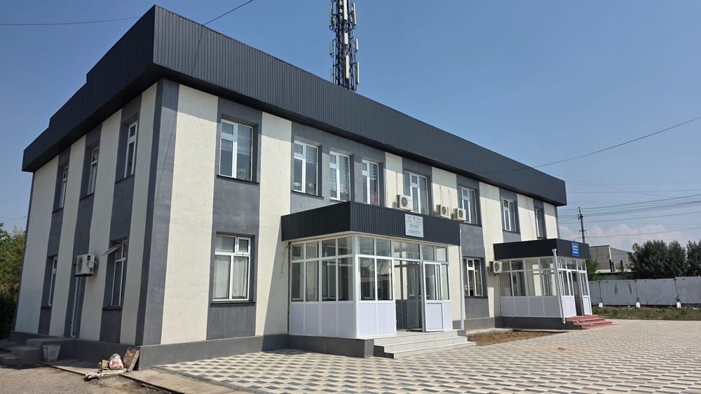 Глава Минэнерго проинспектировал строительство нового здания РЭС в Майлуу-Суу изображение публикации