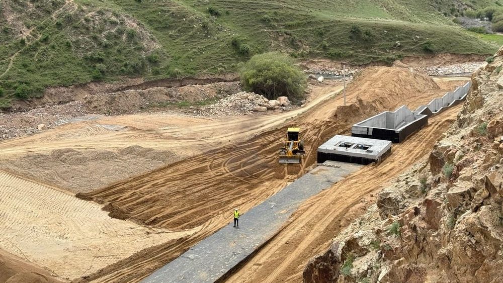 В Нарынской области строят канал и два водохранилища общей стоимостью в 3 млрд сомов изображение публикации