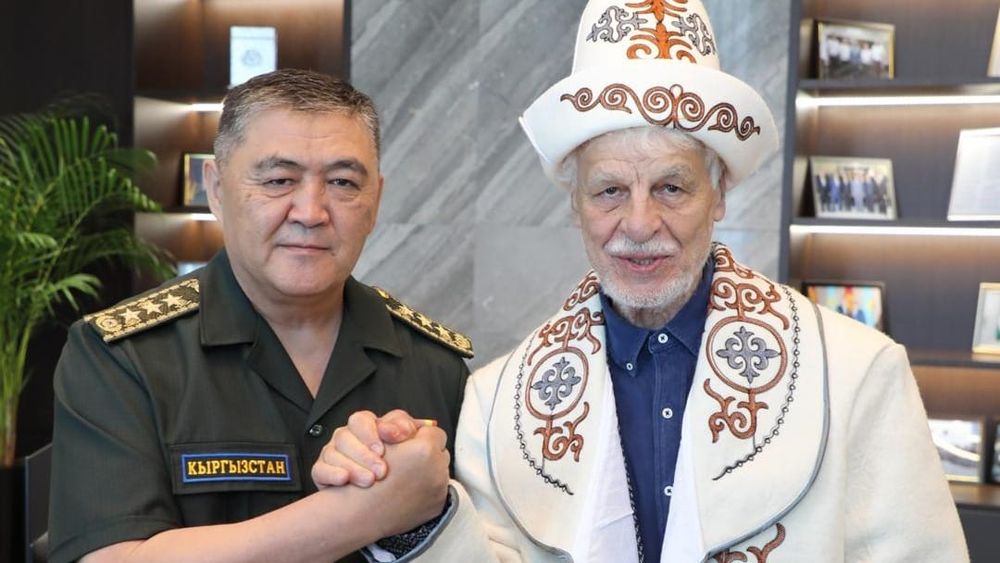 Звезда «Спрута» планирует развивать свою киностудию в КР — итоги встречи Плачидо с Ташиевым изображение публикации