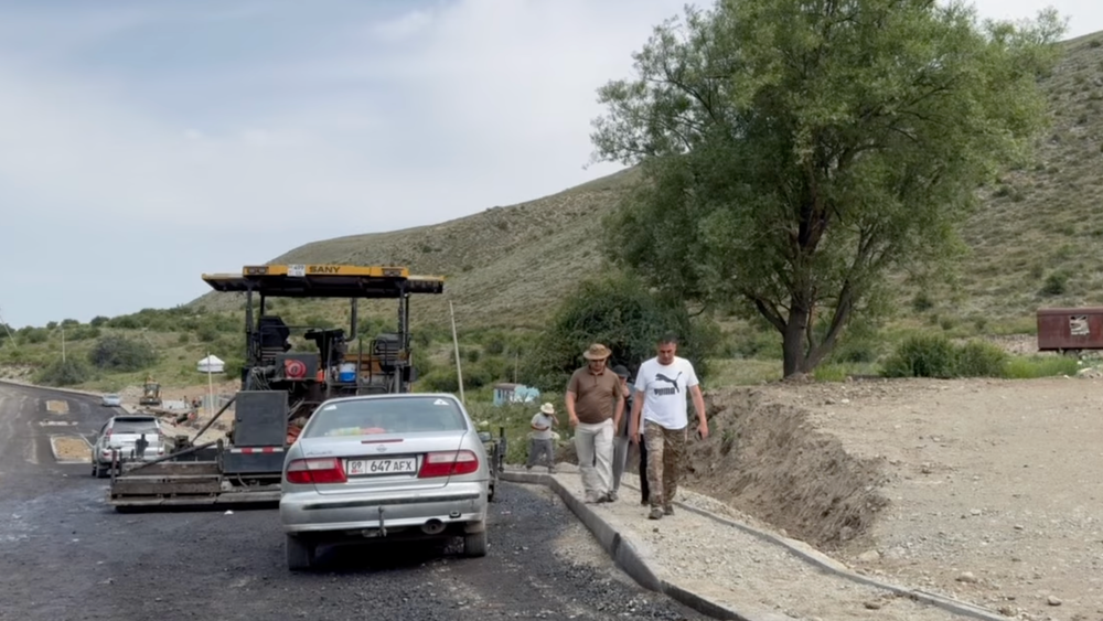 Дорогу к горнолыжной базе «Каракол» заасфальтируют – глава Минтранса проверил ход работ изображение публикации