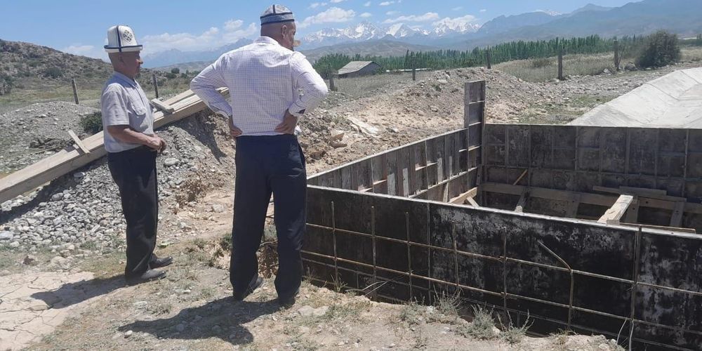 В Баткене возобновили ремонт канала Кара-Кол — работы простаивали с 2019 года из-за земельных споров изображение публикации