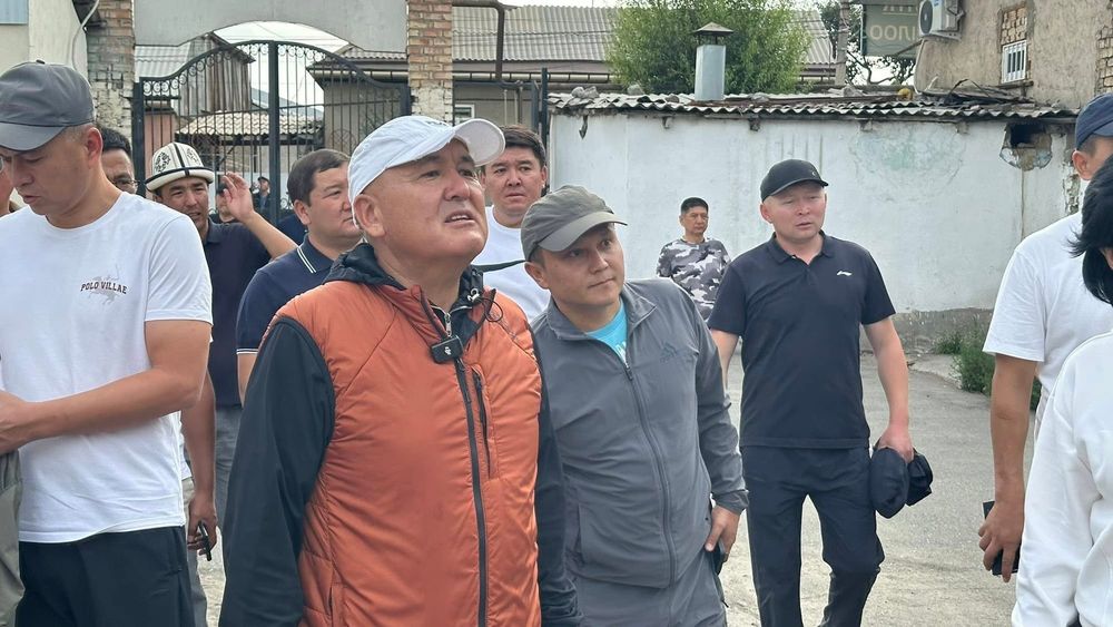 Мэр Оша лично провел разъяснительную работу с владельцами построек в зоне расширения дорог изображение публикации