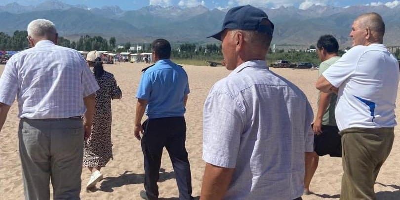На Иссык-Куле проверяют пляжи: о нарушениях санитарных норм просят сообщать по WhatsApp изображение публикации