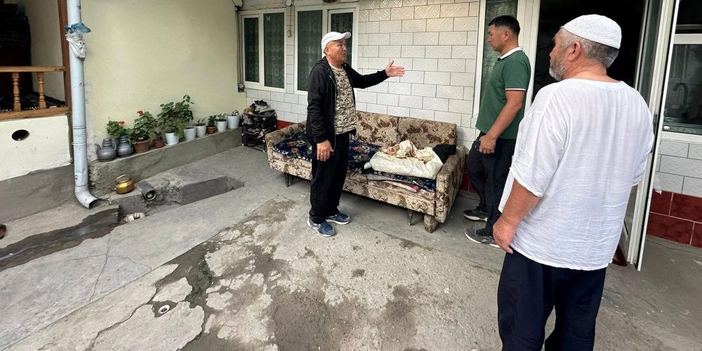 В Оше снесут постройки в русле водотока — мэр осмотрел затопленные улицы изображение публикации