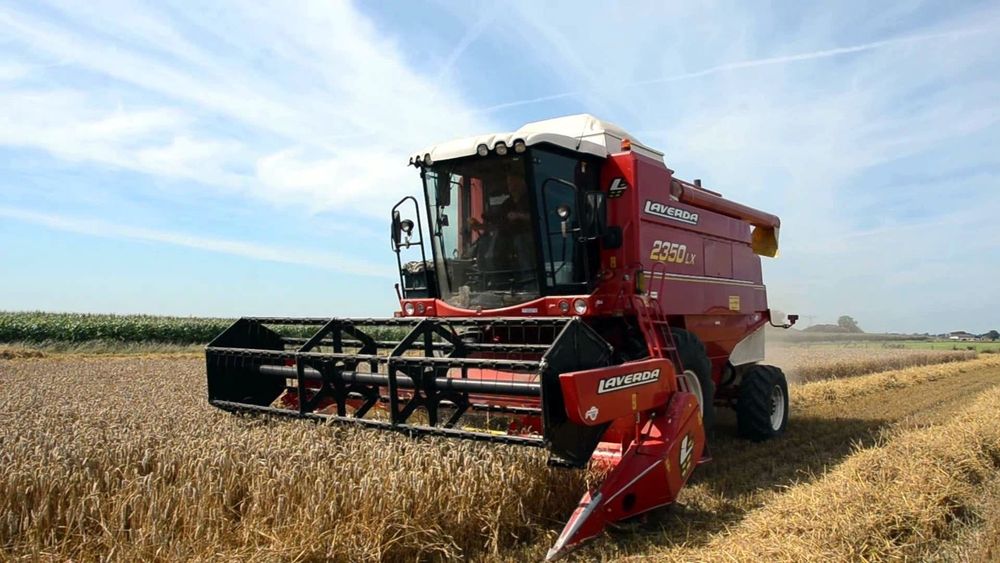 Минсельхоз: Уборка урожая в этом году идет в 2.6 раза быстрее изображение публикации