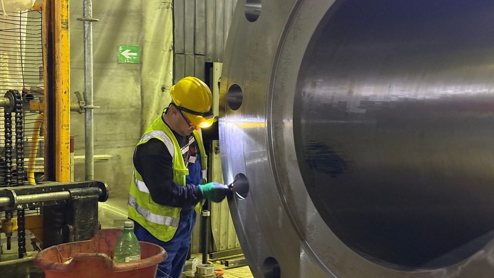 На Токтогульской ГЭС выполнено 51% работ по реконструкции четвертого гидроагрегата – фото изображение публикации