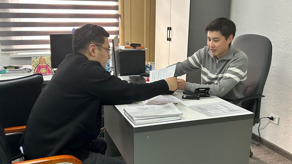 «Молодежная стажировка» помогла трудоустроить более 800 кыргызстанцев –  Минсоцтруда изображение публикации