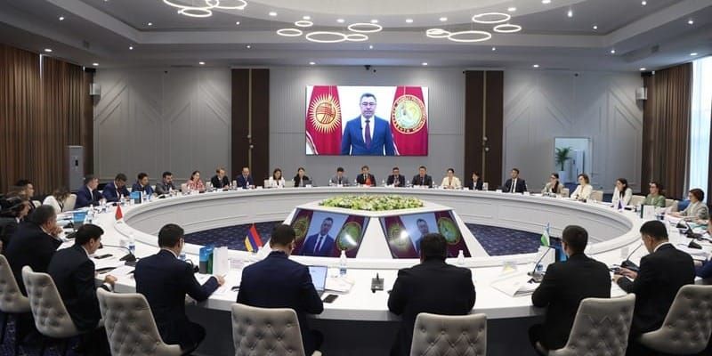 Нацбанки ЕАЭС обсудили в Чолпон-Ате макроэкономику, ESG и киберучения изображение публикации