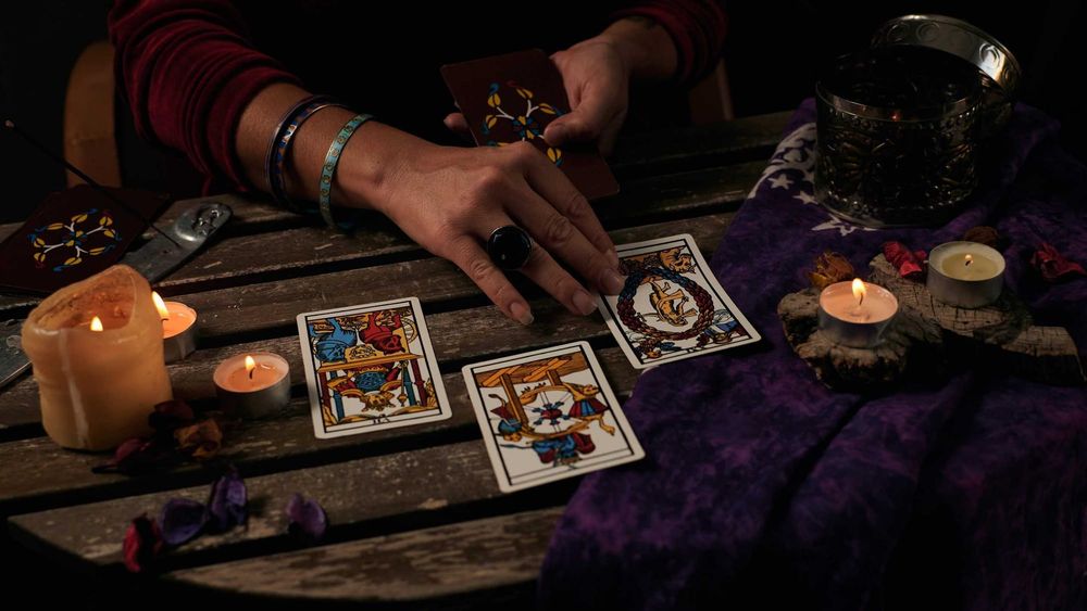В Казахстане спрос на услуги гадалок и таро вырос в 75 раз изображение публикации