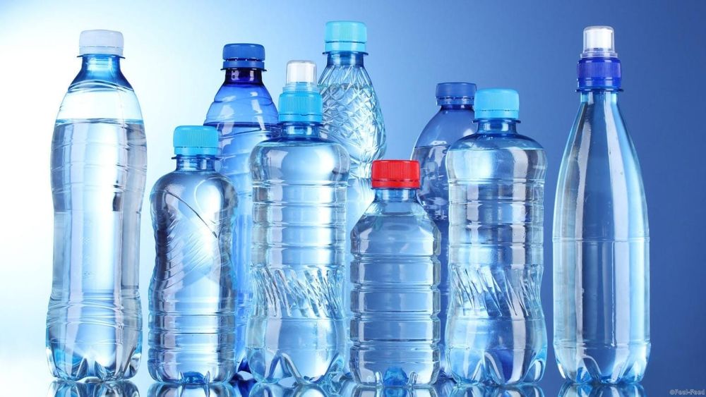 В Кыргызстане с 15 июля вводят учетно-контрольные марки на бутилированную воду изображение публикации