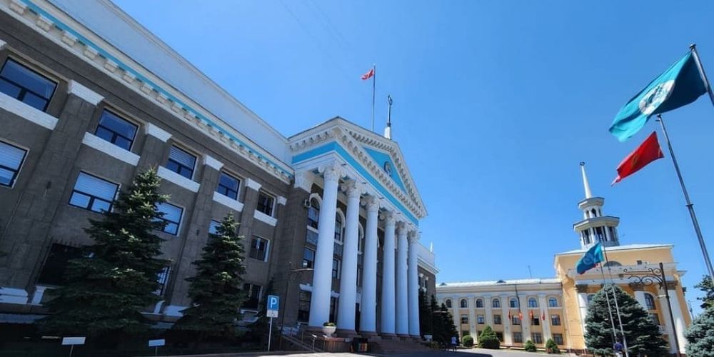 В Бишкеке пригласили бизнес к проекту по установке санитарных объектов изображение публикации