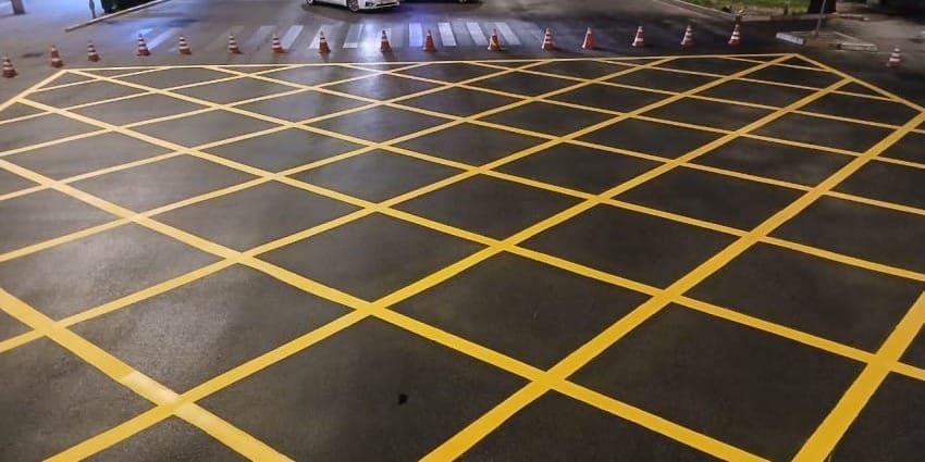 В Бишкеке закроют перекресток Манаса – Боконбаева для нанесения вафельной разметки изображение публикации