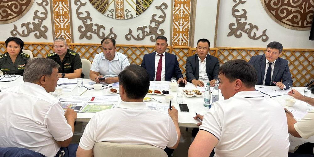 Министры транспорта Кыргызстана и Казахстана встретились на КПП «Ак-Жол» — что обсудили изображение публикации