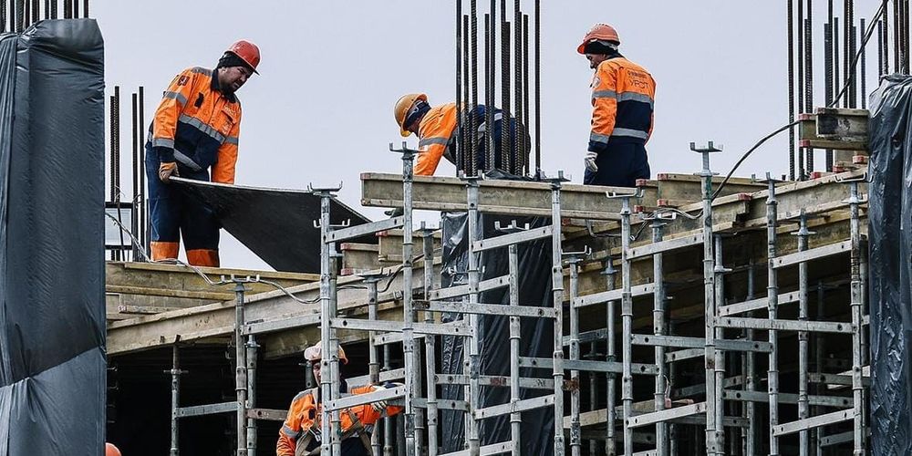 Сфера услуг в КР будет расти на 8% в год, строительство — почти на 15%: прогноз Минфина изображение публикации