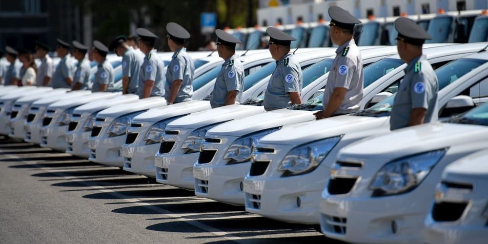 Мэр Бишкека передал 75 единиц спецтехники и автомобилей муниципальным предприятиям изображение публикации