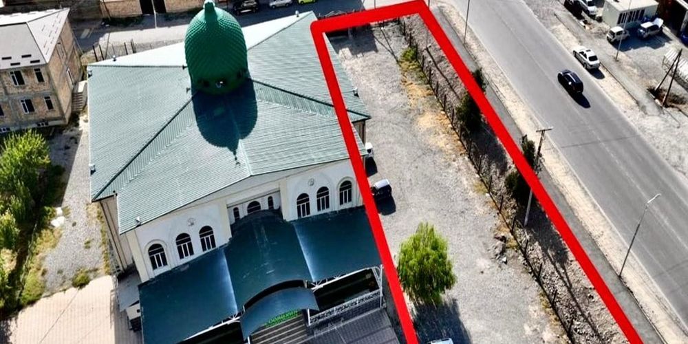 В Джалал-Абаде 350 м² земли мечети незаконно вывели из муниципальной собственности изображение публикации