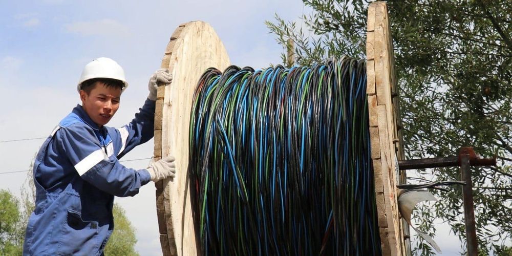 В Иссык-Кульском районе заменят 11 км старых проводов на современные СИП изображение публикации