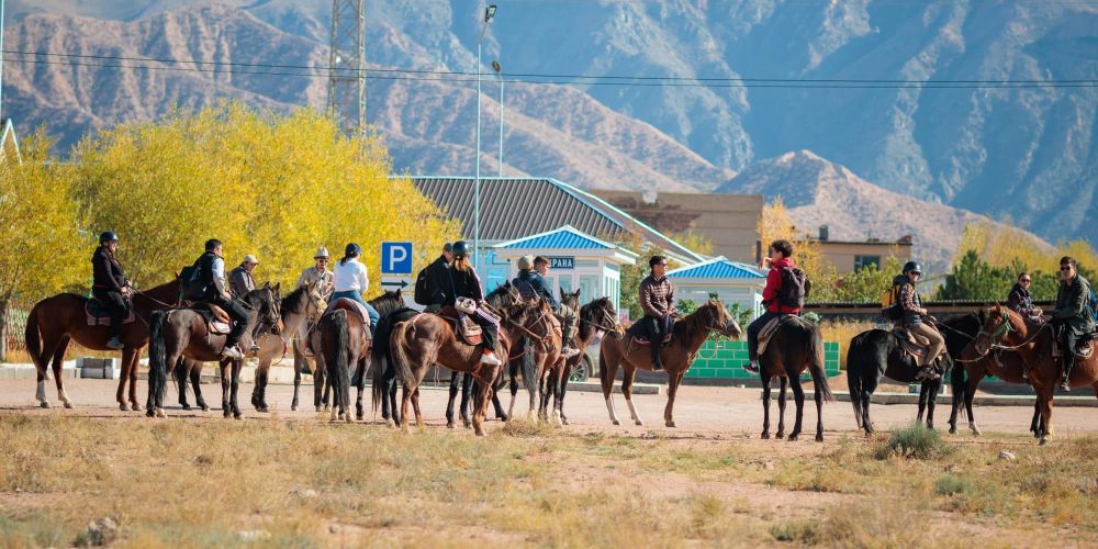 В Каджи-Сае обсудили развитие южного берега Иссык-Куля и экотуризм изображение публикации
