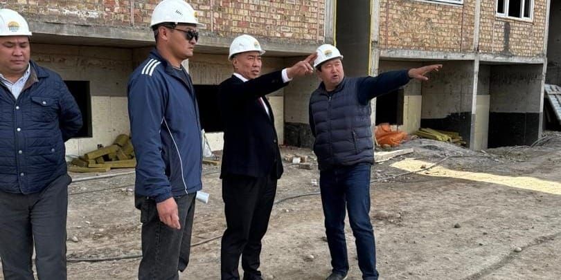 Минстрой проверил объекты компании «Доолот Курулуш» после обращений дольщиков изображение публикации