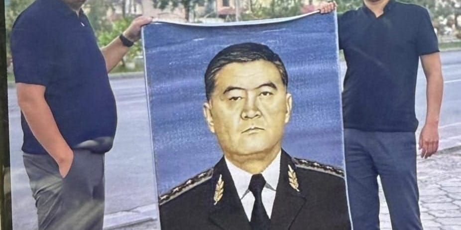 «Лишняя звезда на погонах»: ГКНБ задержал мошенника, торговавшего вымышленными связями с Ташиевым изображение публикации