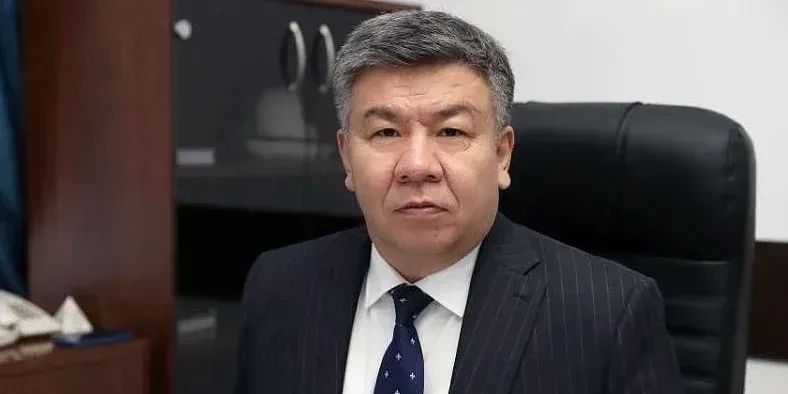 Главе ГНС Алмамбету Шыкмаматову присвоено высшее специальное звание изображение публикации