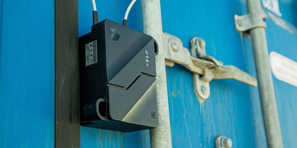 С 11 февраля в КР вводят обязательное навигационное пломбирование алкоголя и табака изображение публикации