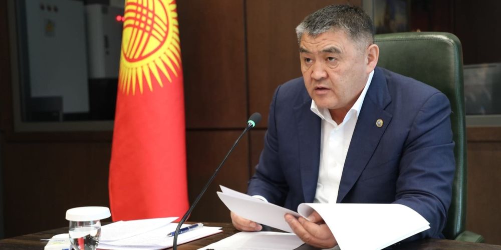 Камчыбек Ташиев поручил проверить ломбарды и ставки по займам — видео изображение публикации