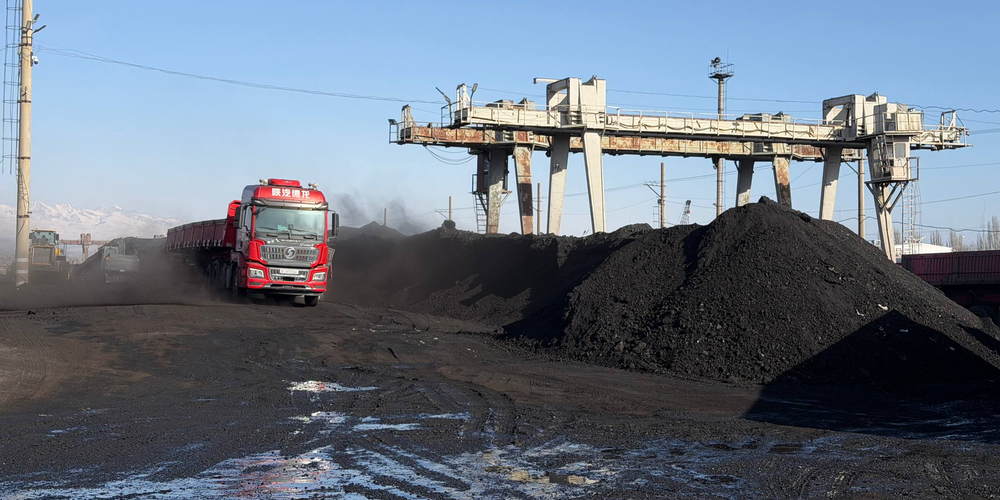 Через базу в Балыкчы за 2025 год перевезли 624 тысяч тонн угля с Кара-Кече изображение публикации