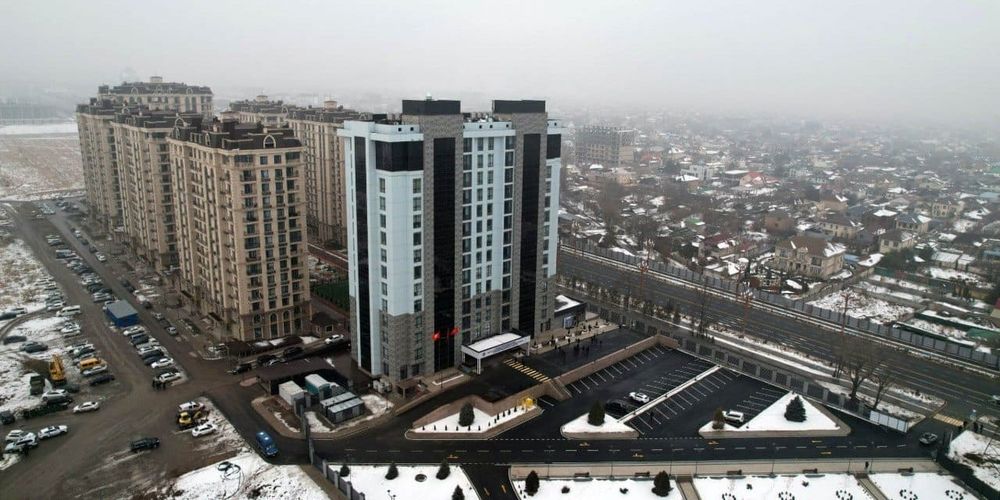 Жапаров открыл в Бишкеке новый медкомплекс Военно-медицинской службы ГКНБ (фото) изображение публикации