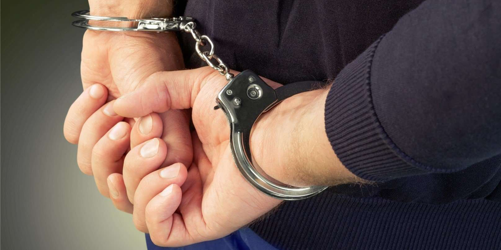 В КР задержали двух директоров частных автошкол, выступивших против госмонополии изображение публикации