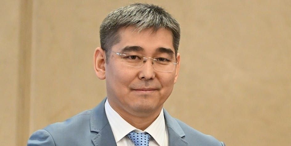 Дамирбек Осмонов назначен и. о. министра здравоохранения КР изображение публикации