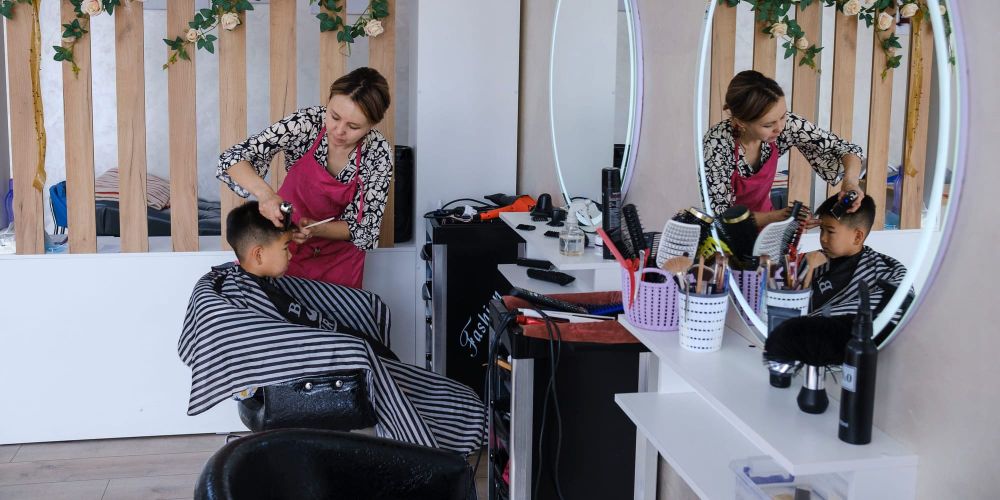 От упаковки салата в Англии до салона красоты в Балыкчы: как Айзада Коногалиева осуществила свою давнюю мечту изображение публикации