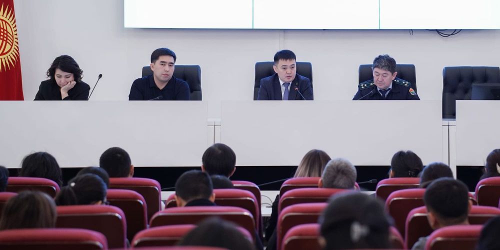 Кошельки физлиц для бизнеса: ГНС обсудила с финсектором комиссии, задержки и «безымянные» QR изображение публикации