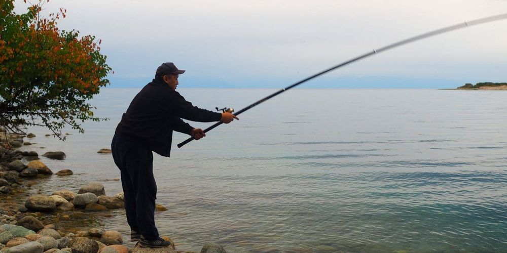 В Кыргызстане ввели временный запрет на рыбалку во всех водоемах страны изображение публикации