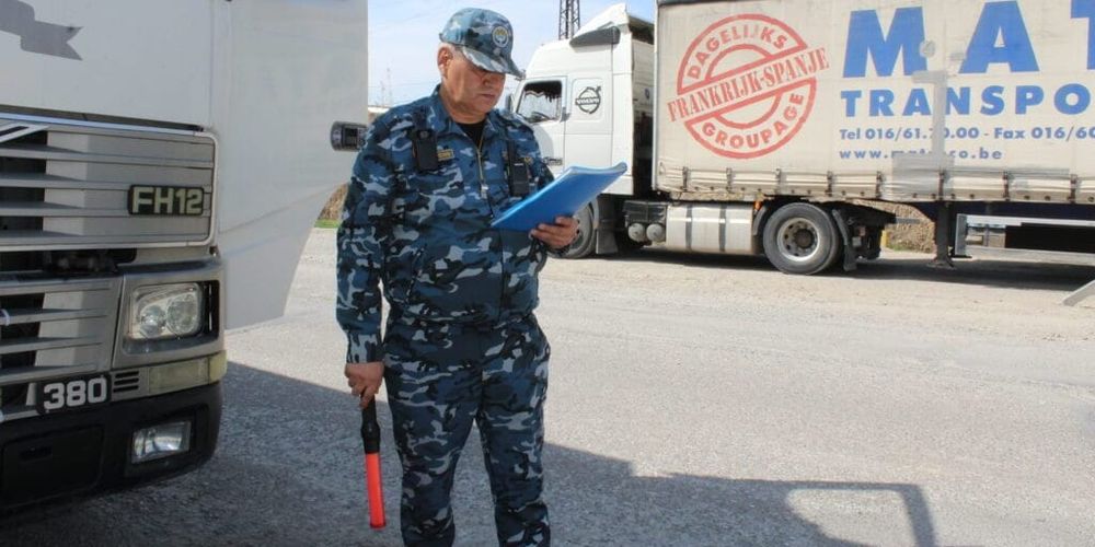 Инспекторов КПП «Ак-Тилек» и «Чон-Капка» оснастили боди-камерами изображение публикации