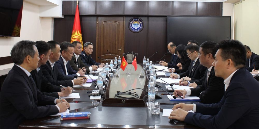 Кыргызстан может присоединиться к транспортному соглашению Китая, РФ и Монголии изображение публикации