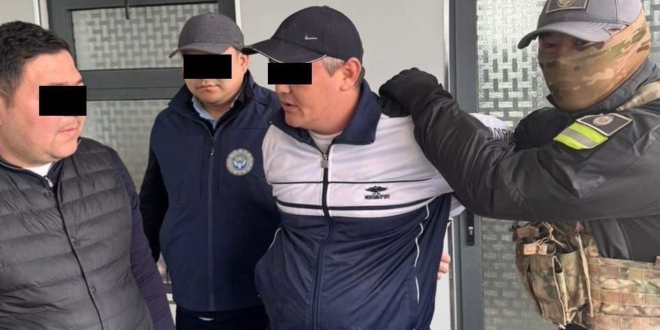 ГКНБ задержал офицеров СБНОН за вымогательство $100 тысяч у россиянина изображение публикации